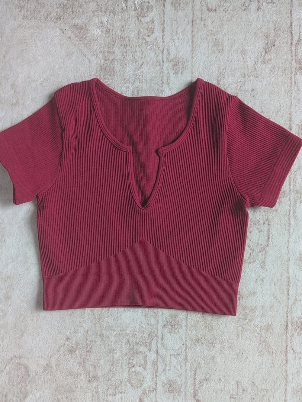 Short Sleeve V-Neck Crop Top - Burgundy/Wine Colored, Best For XS/S